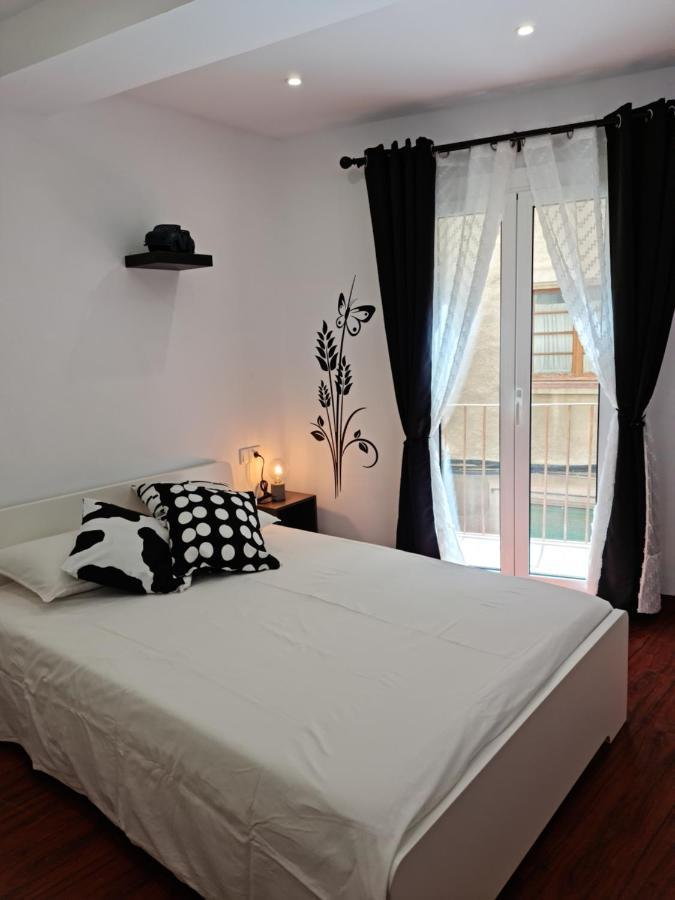 Ferienwohnung Ca La Maria La Seu d'Urgell Exterior foto
